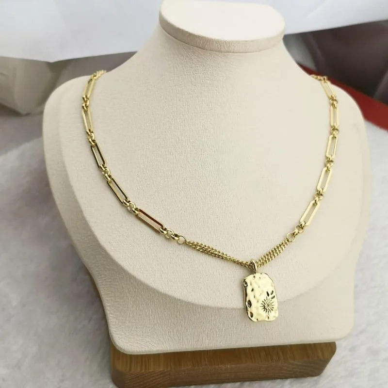 Kedjor gudinna lyxig guldfärg halsband luxe mode smycken rostfritt stål för kvinnor