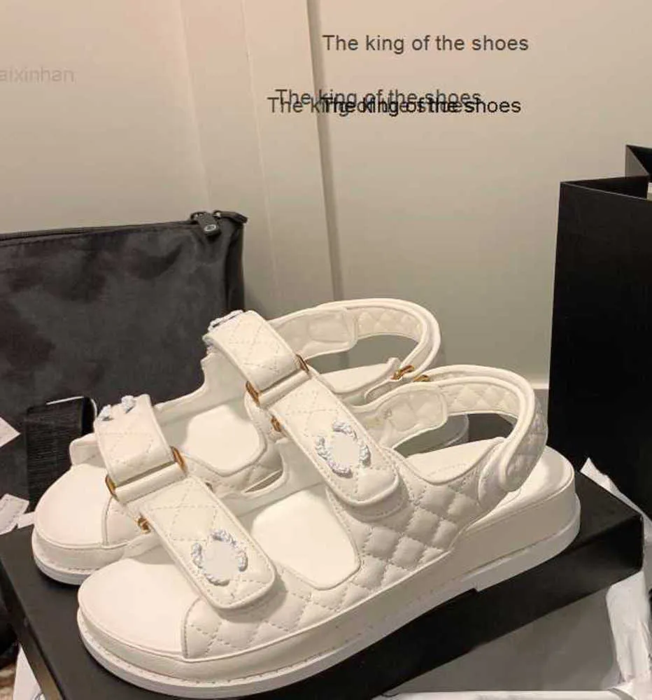 6AA Дизайнерские каналы Slippers обувь сандалии летние женщины из телячья кожа папа ботинки сандалии стеганые платформы на низких каблуках.