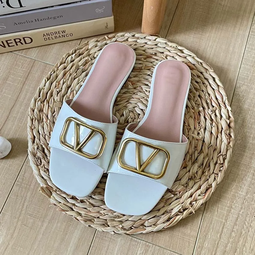 Classic summer sandals sale
