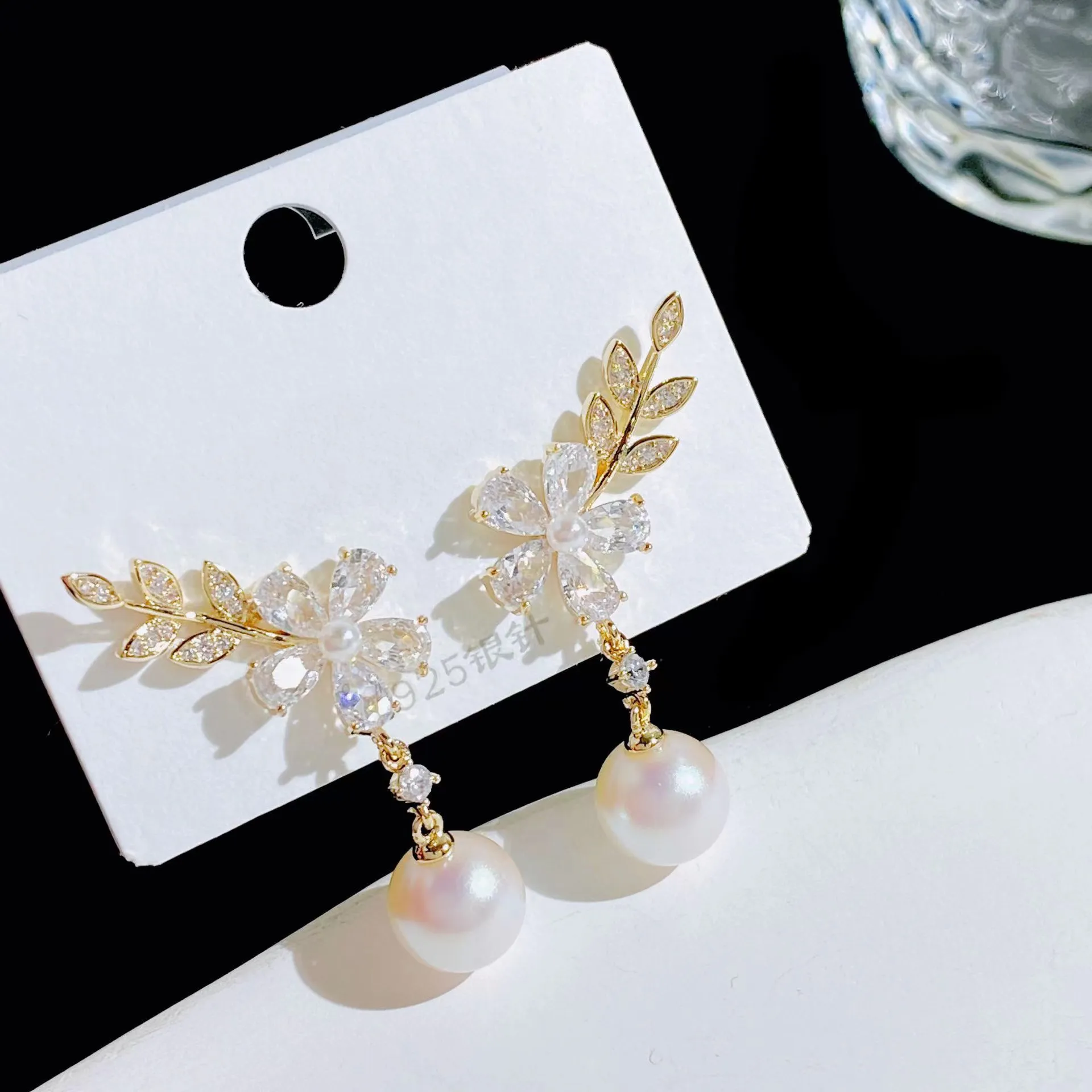 2023 Fashion Retro Hepburn Pearl Geometric Shape Pendant Earrings Korean Fashion Jewelry For Party Women's Luxury Accessories