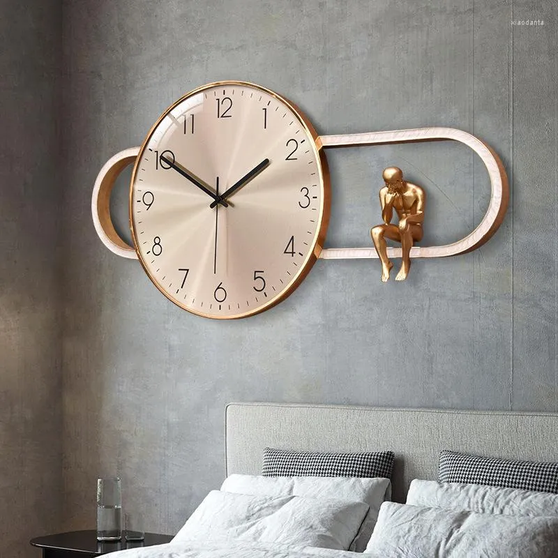 Horloges murales horloge en métal Design moderne avec Sculpture mode créative simple face montre suspendue calme Quartz décor à la maison