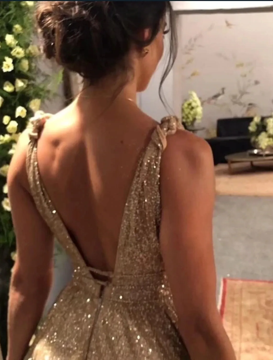 Gold Backless A-Line Long Prom Dress with Spaghetti Straps and Sequined  Beads from Dhgate Prom Dresses - price 114.58