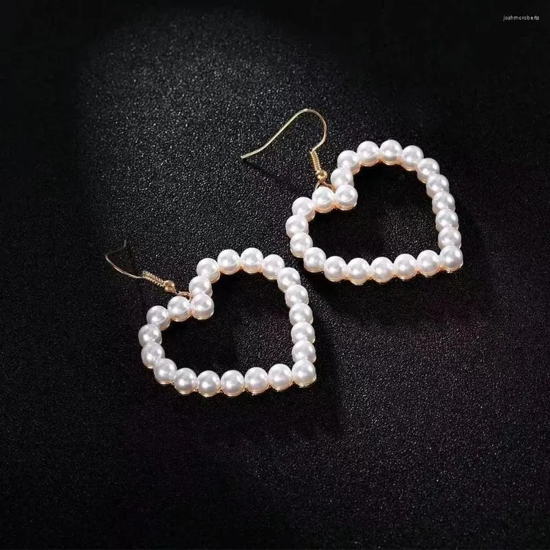 Dangle Küpeler Kore versiyonu Pearl Love Tatlı ve İnce Light Luxury Ear Hook Aksesuarları mizaç güzel bezelye