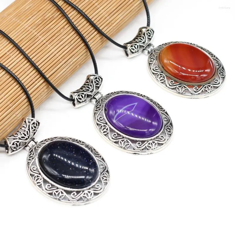 Pendant Necklaces Natural Stone Shell Egg Shaped Alloy Necklace Exquisite Retro Jewelry Party Accessories Charming Gift For Women