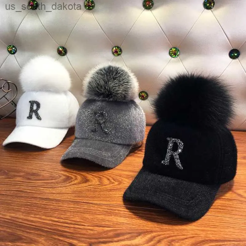 Ball Caps Fashion Rhinestone Letter R Print Baseball Cap Autumn Winter Soft Pompom Verstelbare Faux Fur Caps Outdoor Warm Peaked Sun Hats L230523