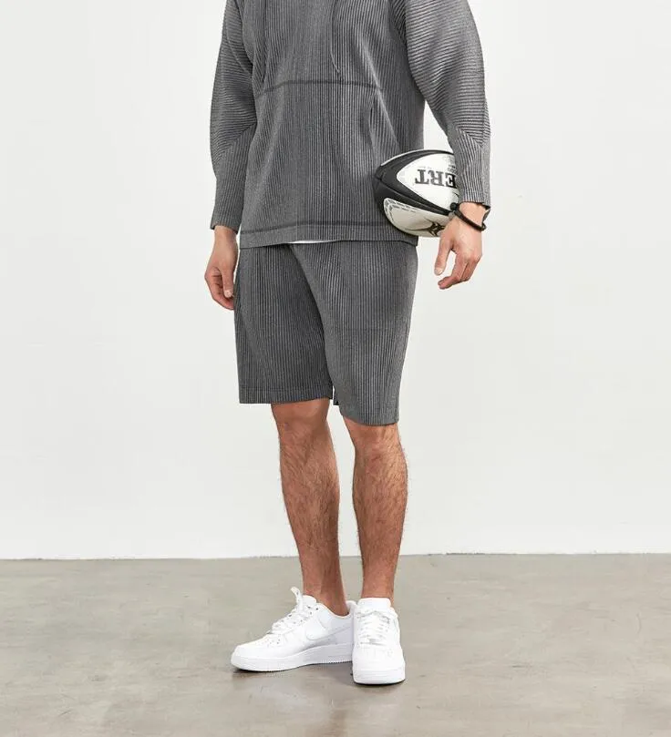 Issey Pleit Man Casual Issey geplooid Korte losse wide been shorts Miyake Korte heren rechte buis drop gevoel shorts Harajuku heren vouwbroek 972