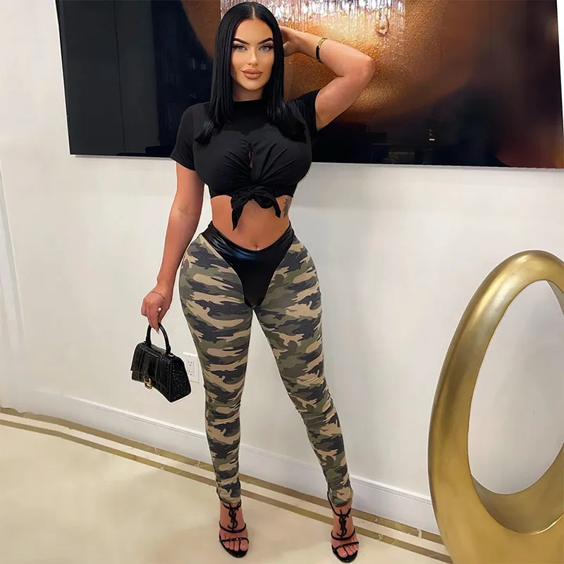 Tight best sale camo trousers