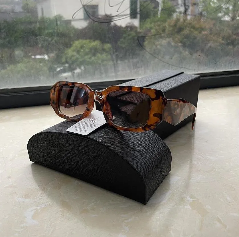 Óculos de sol de luxo mais vendidos Óculos de sol de grife Óculos femininos UV400 Protetor Moda Óculos de sol Triângulo Logo Casual Óculos estojo de alta qualidade