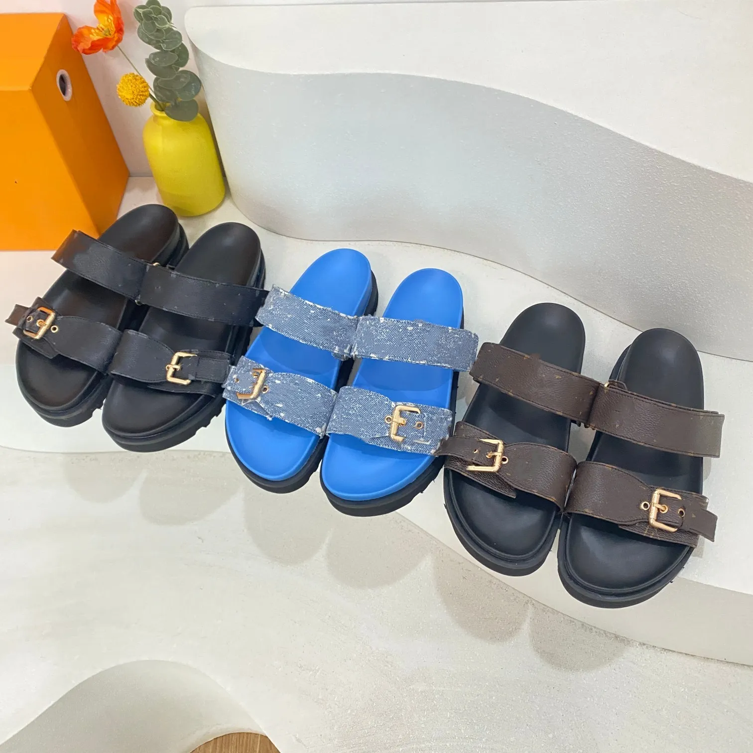 Blue dia slippers top