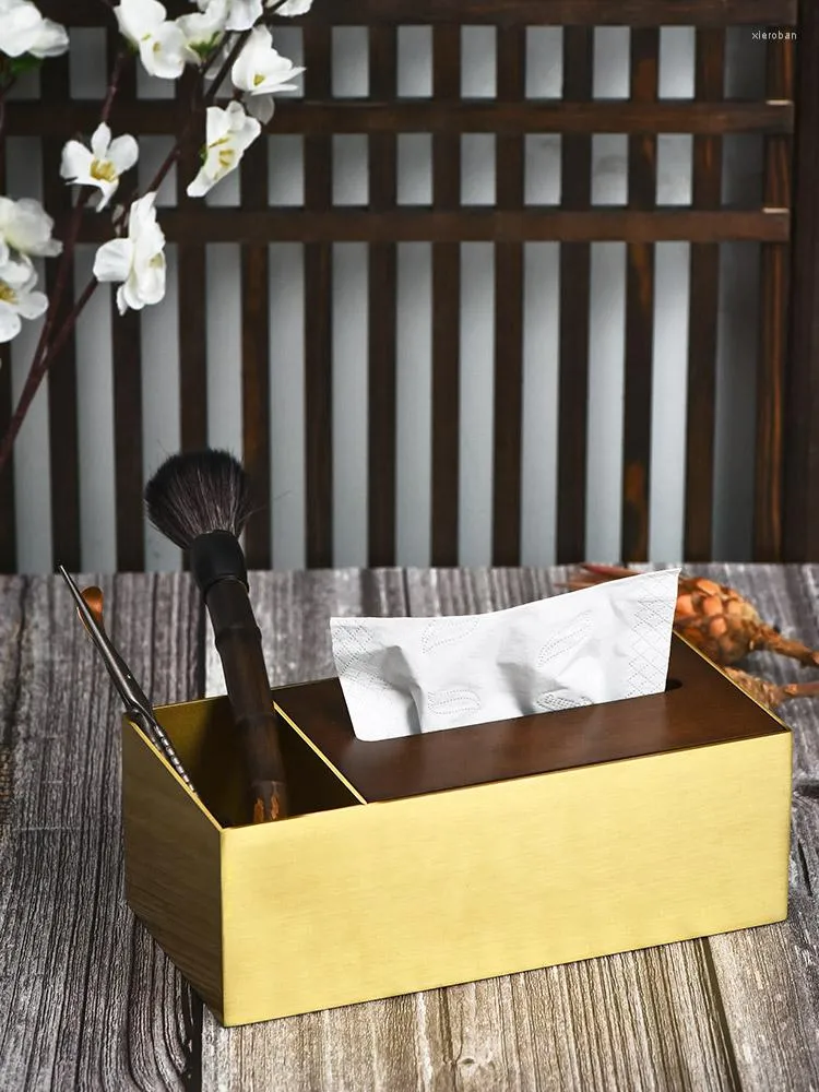 Caixas de armazenamento Caixa de tecido de latão pura estilo chinês Cover de madeira maciça Luz de luxo Controle remoto