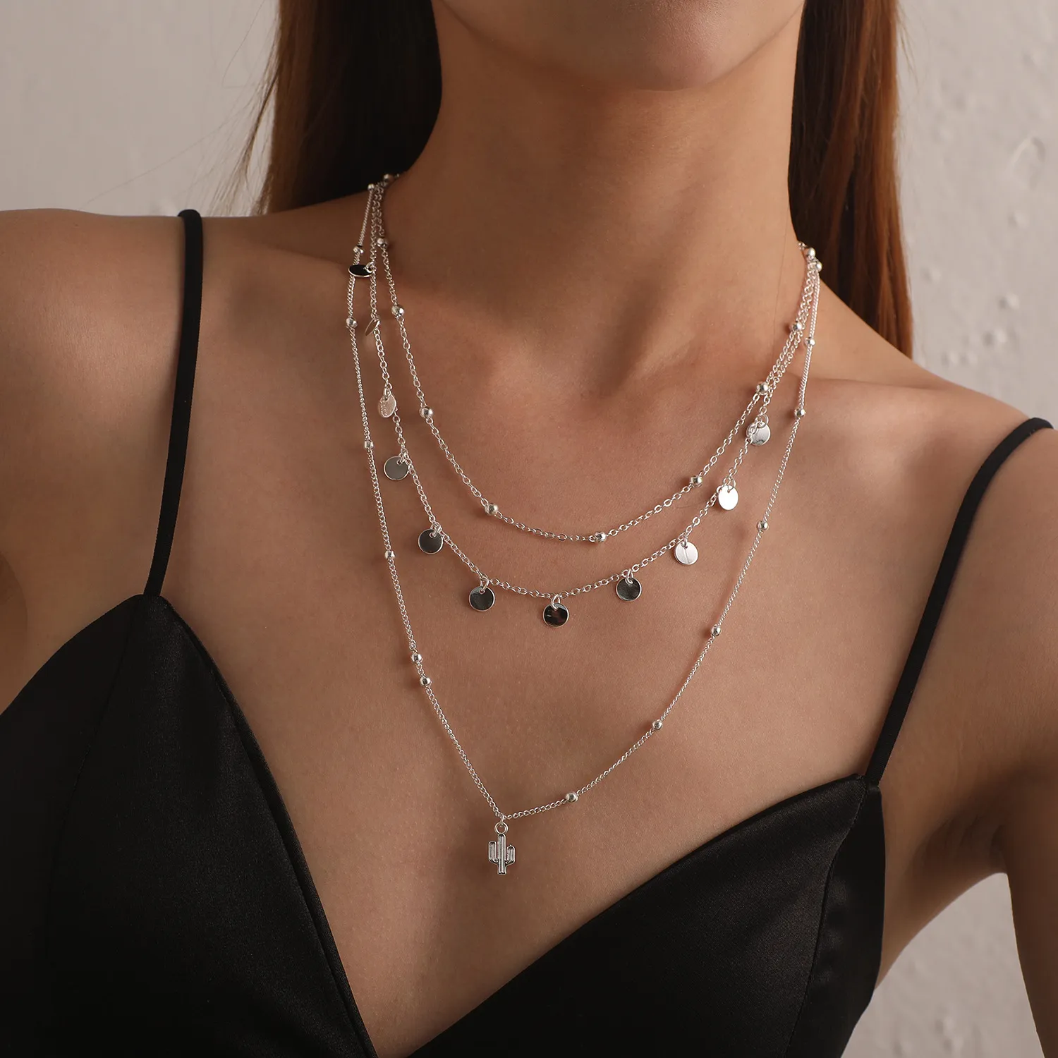 Legierungs-Disc-Kaktus-Anhänger-Halskette, Damen-einfache Kugelkette, mehrschichtige Halskette, Anhänger-Halskette, weiblicher Schmuck, trendige Designer-Halsketten für Frauen