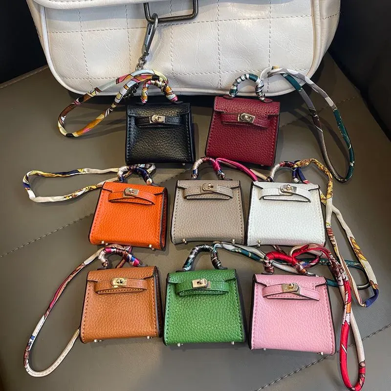 Luxury Leather Key Case Handbag Hook Airpods Case Earphone Designer Bags Hanger Accessories Mini Satchel Clutch Bag for Women Composite Lady
