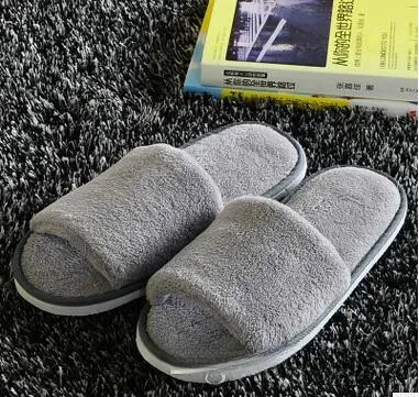 7 kleuren zacht hotel spa niet-ontspuitbare slippers fluweel gekleurde 7 mm dikke zool casual terry katoenen doek spa slippers, een maat past het meest groothandel