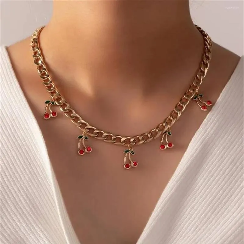 Pendant Necklaces Fashion Boho Vintage Simplicity Gold Plated Punk Flat Thick Chain Cherry Necklace For Women Choker Jewelry Party Gfit