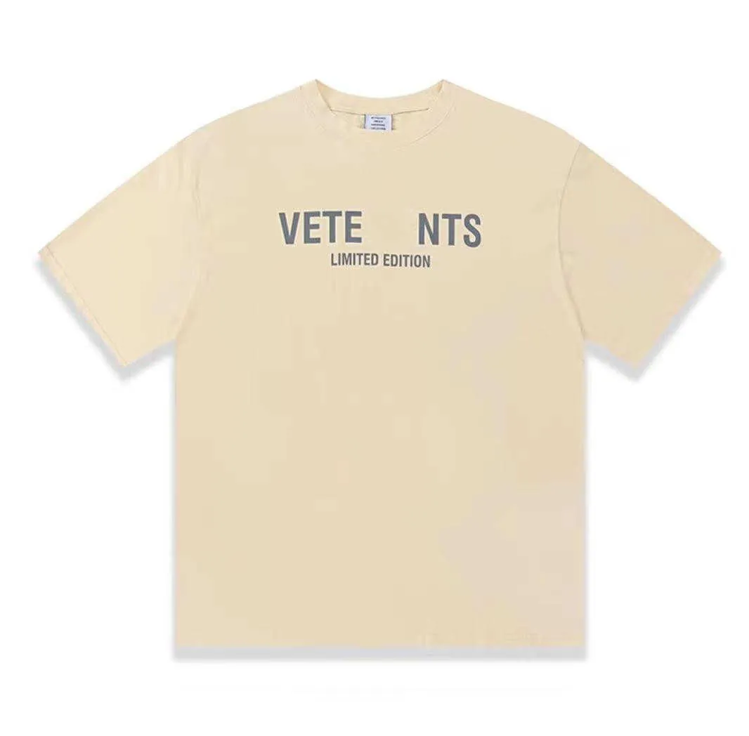 Vetements T Shirt Mężczyzn Kobiet Krótkie rękawie Duży tag hip hop luźne swobodne hafty tee tees czarne białe koszulki TOP TEES SU023