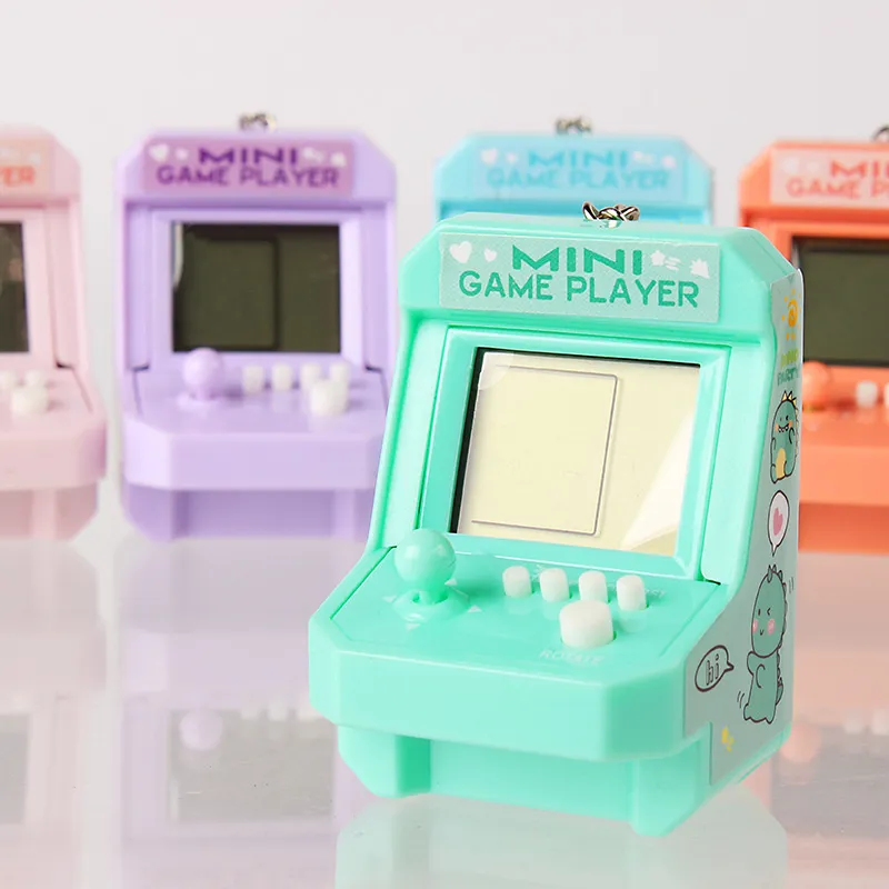 Mini macchina da gioco portatile retrò portatile Console di gioco nostalgica con console portachiavi Giocattoli creativi per puzzle regalo di compleanno per bambini