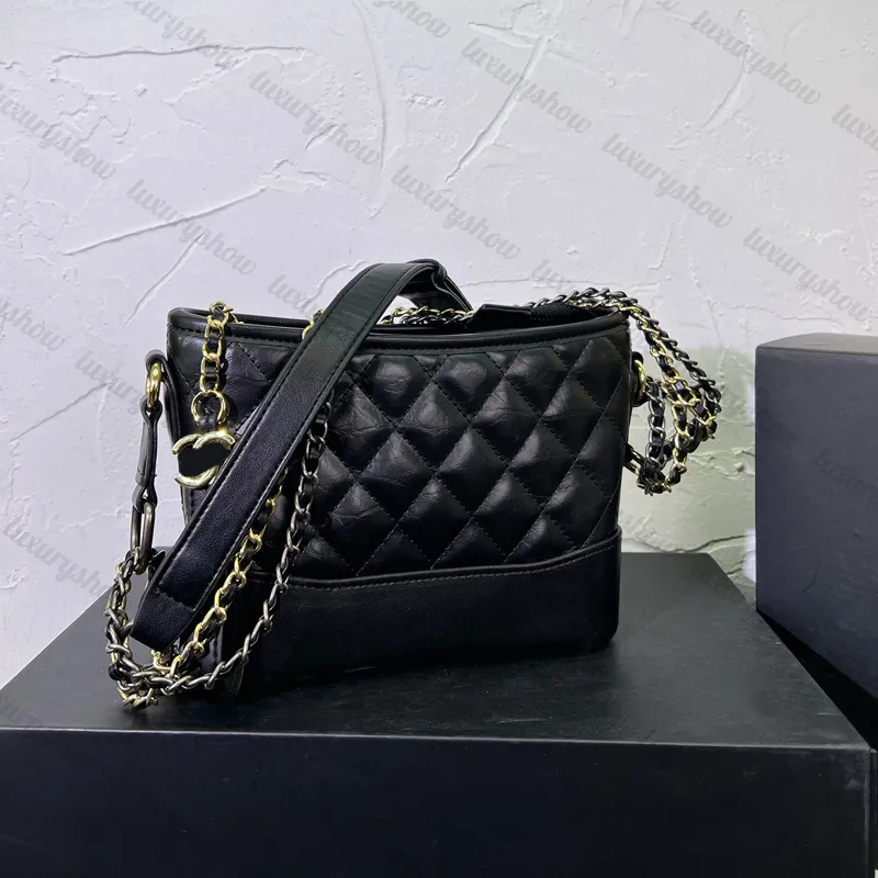 Sac à main de personnalité de designer Classique en cuir noir et blanc bicolore double lettre Un sac à bandoulière femme sac à bandoulière sac errant sac à main en cuir