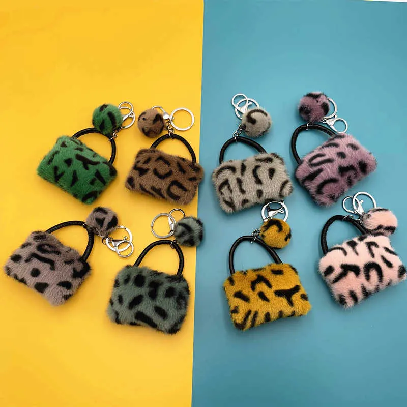 Keychains Luipaardtas Creatieve student schattige cartoon hanger auto sleutelhanger pluche ball decoratie accessoire pack charm G230525