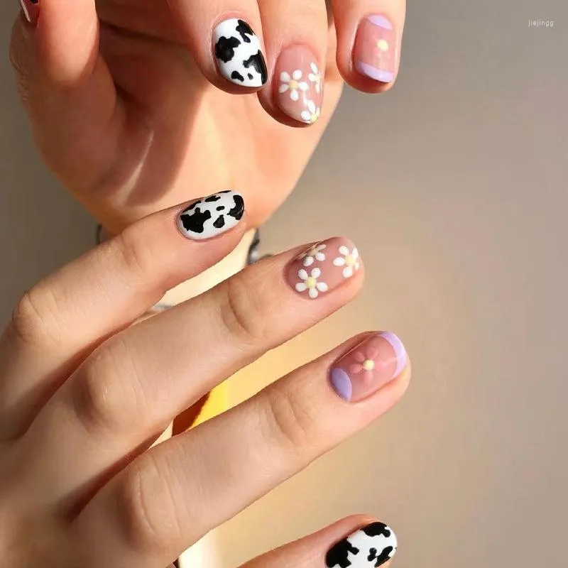 False Nails Black White Irregular Hit Color Pattern Wearable Nail Art Cute Flowers Purple Detachable Press On With Glue