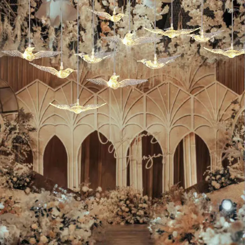パーティーの装飾明るい透明な鳥のシャンデリア縁起の良い結婚式のステージ会場ペンダントランプ