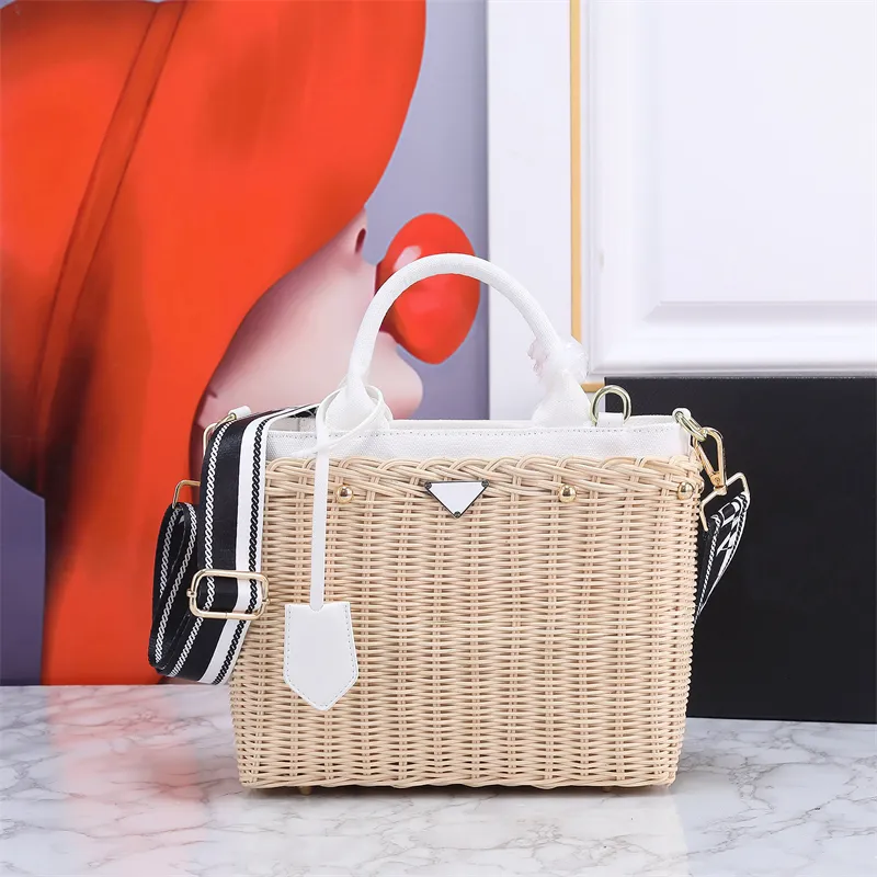 sac de designer sac de plage tissage de bambou sacs fourre-tout pour femmes Sac à main tissé en paille mens Triangle icône sacs à bandoulière de luxe