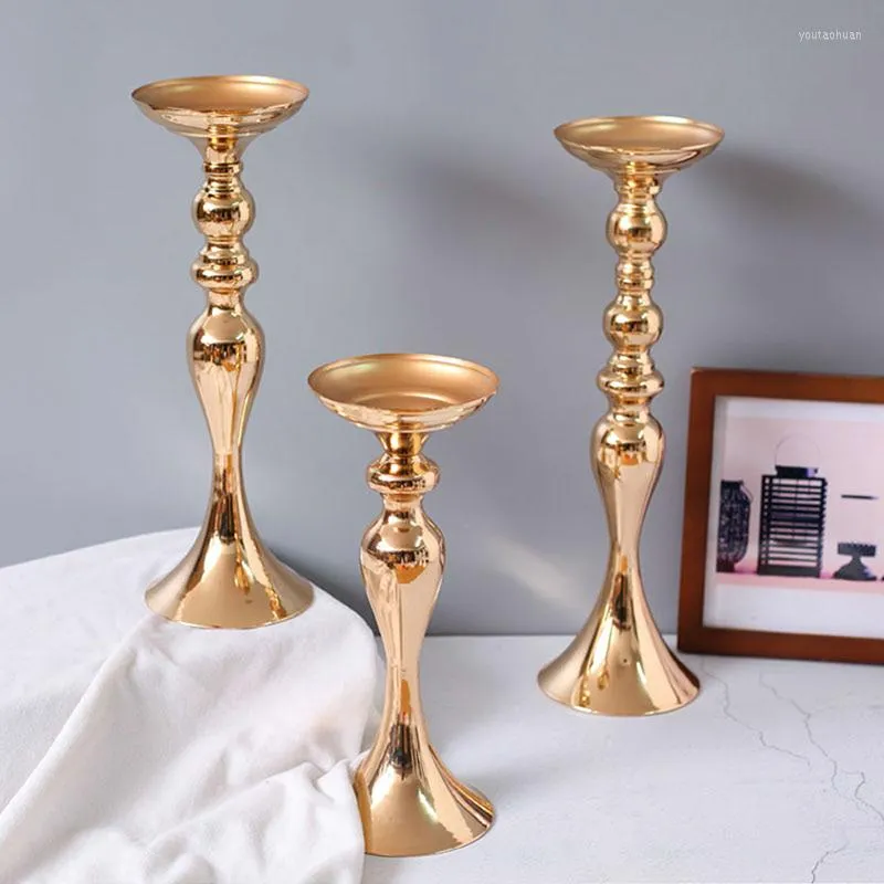 Titulares de vela 1PC Nórdico portador de metal de metal castiçal Vaso de flor Peda central de casamento decoração caseira