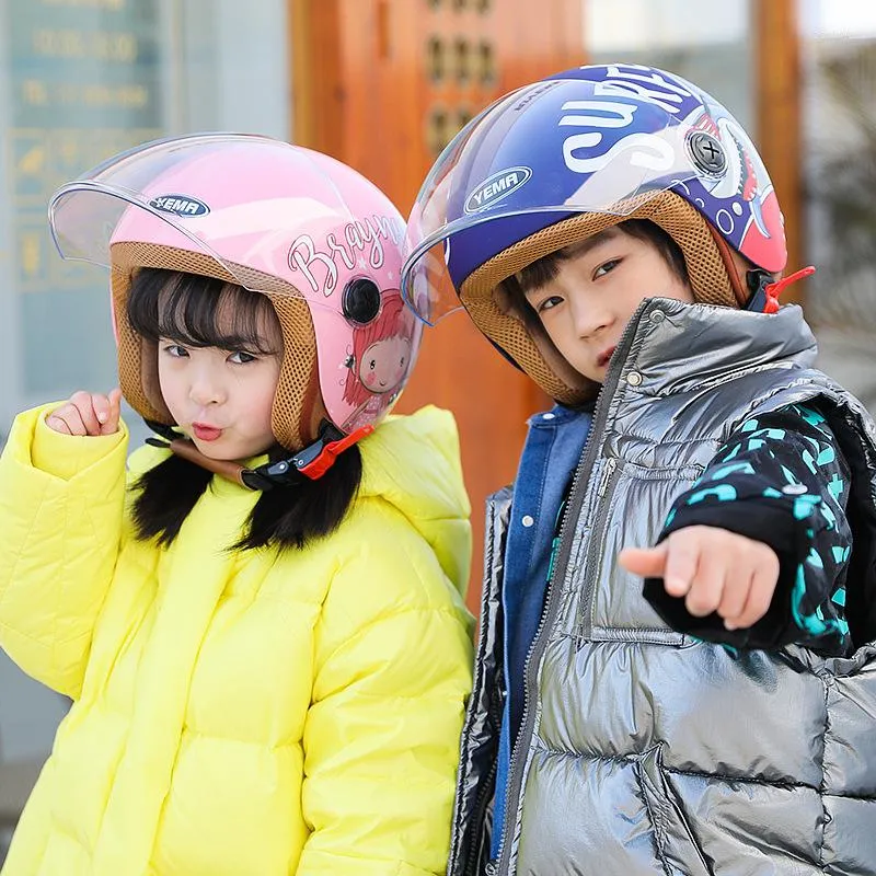 Caschi da moto Casco per veicoli elettrici Mezzo maschio e femmina per bambini Quattro stagioni Carino