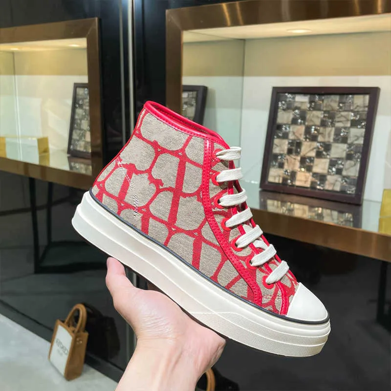 High Top Canvas Sneakers for Men and Women Leather Casual Shoes with Rubber Sole Toile Iconographe Design Lace Up Round Toe Unisex 2024