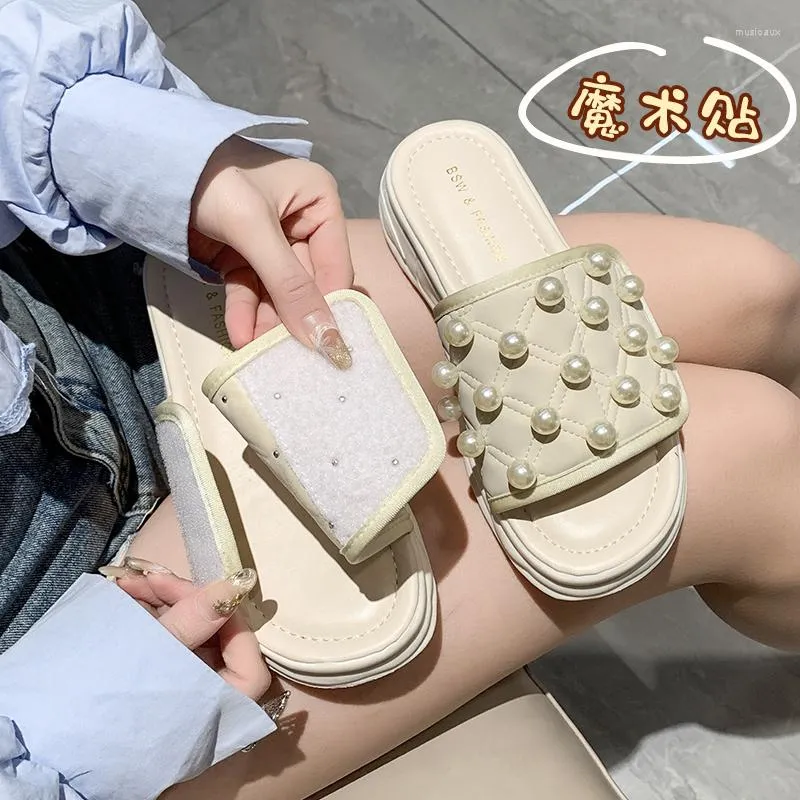 Pantoufles chaîne perle décontracté chaussures pour femmes avec plate-forme Pantofle Med diapositives luxe 2023 plat crochet boucle caoutchouc PU mode