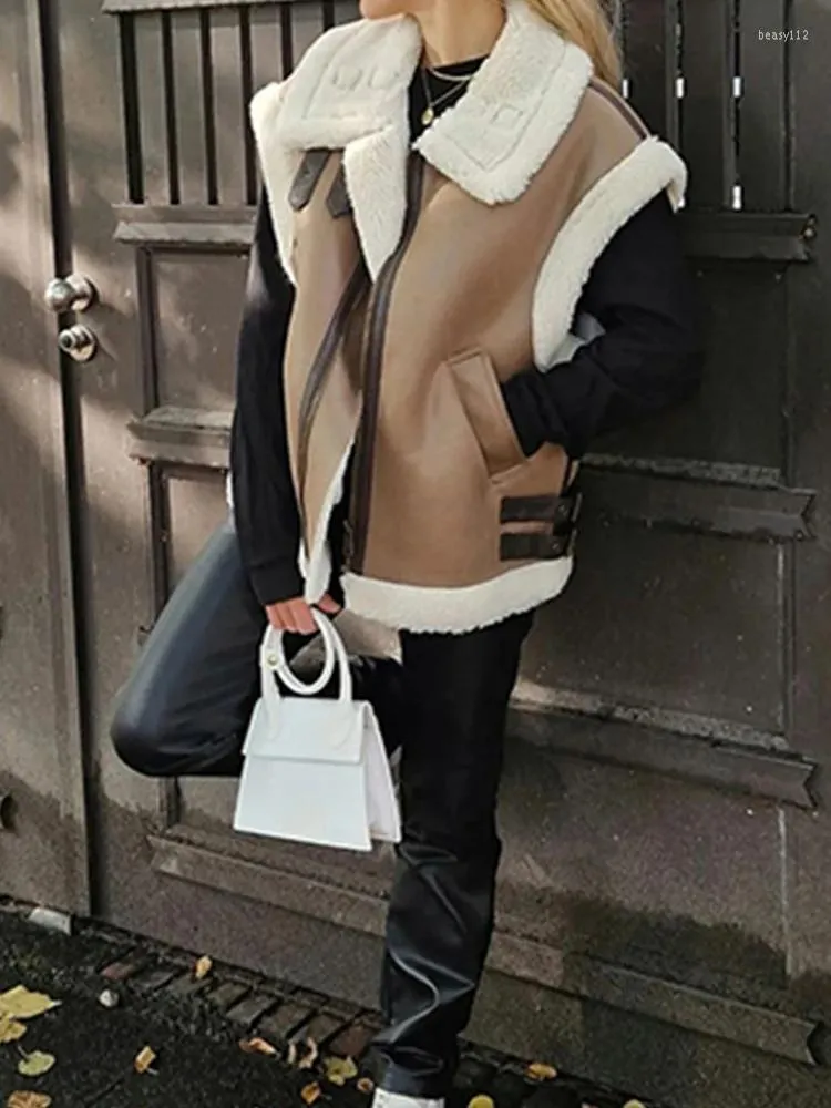 Gilet da donna Streetwear Autunno Inverno Gilet di pelliccia da donna High Street Gilet di pelle di montone finto femminile Chic Fleece Spessore caldo senza maniche Capispalla