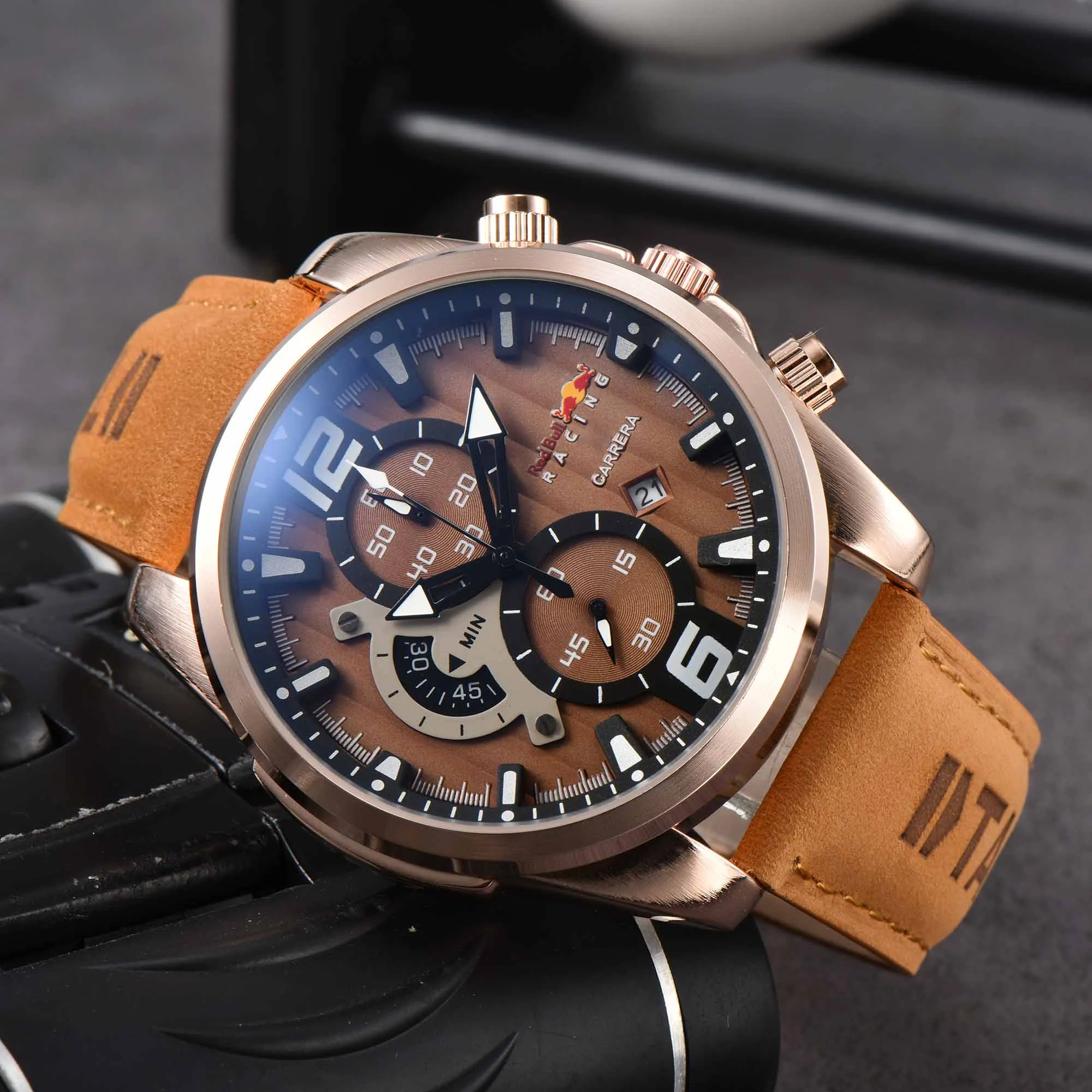 AAA Men's Watch Business, Fashion, Quartz, Watch 44MM Sapphire Mirror Dial Leather Strap Gold Buckle