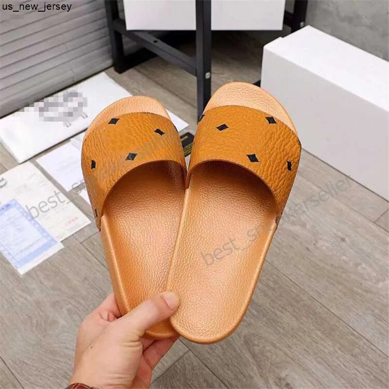 Hausschuhe Herren Damen Hausschuhe Sandles Classic Black Flat Home Slipper Badezimmer Munich Leder Print Sandalen Schuhe Frau Flip Flops Luxus Pantoufles Sand J230525