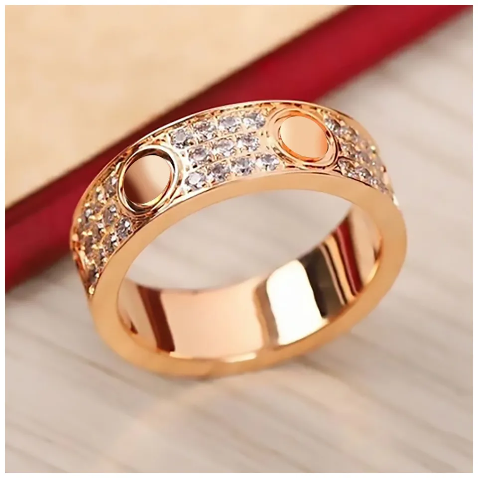 Love Wedding Band Ring Diamond Vis Rague Anneaux de diamant pour les femmes Ice Out Anneaux Man Jewelry Woman Designer Jewelry Bague Fiancille Femme Vente Bijoux Schmuck