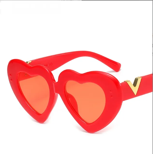 Lunettes jambes amour coeur oeil de chat lunettes de soleil femmes Vintage cadeau de noël noir fête coeur forme lunettes de soleil pour femmes UV400