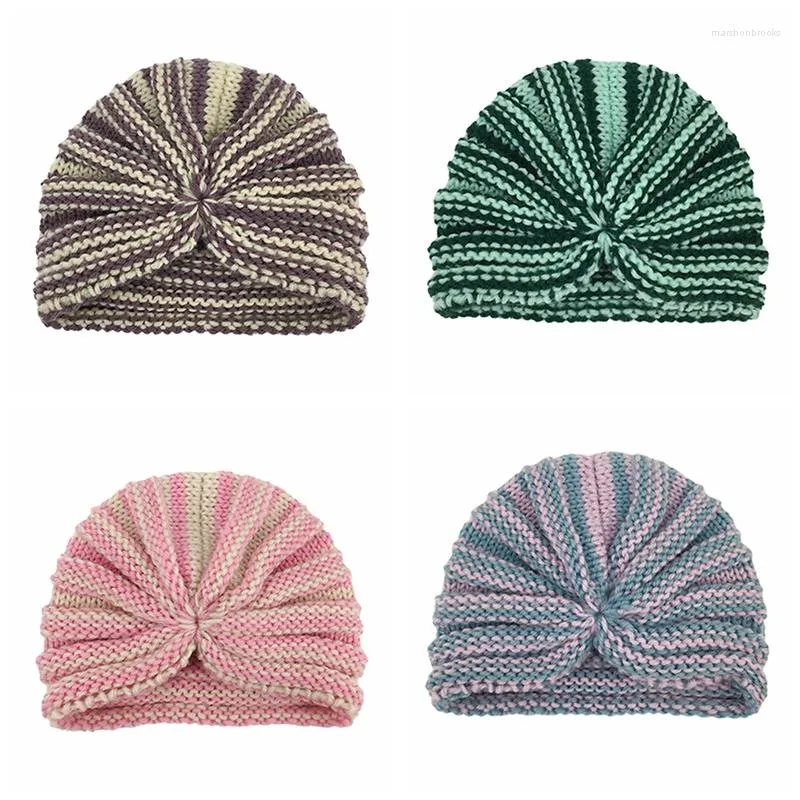 ベレー帽の幼児秋と冬の快適な暖かい編み帽子ファッションクロシェ縞模様の幼児帽子ベイビーヘッドウェアの衣服の装飾