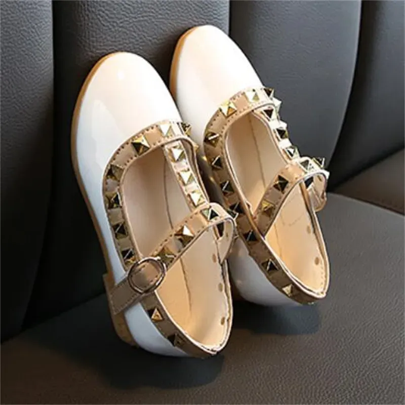 Infant dance shoes deals