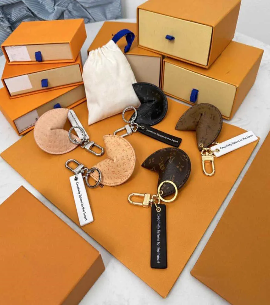Keychains Lanyards med Box Fortune Cookie Bag Hanging Keychain Car Flower Charm smycken Kvinnor Män gåvor Fashion Pu Leather Key Chain 98ESS