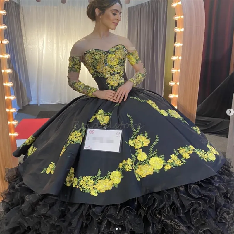 Meksykański Charro Black Quinceanera Dress 2023 Organza Ruffles Sweet 15 urodzin sukienka koronkowa w górę Vestidos de xv anos kwiat PROM BRODY DEBUTANTE VESIOS 15 ANOS