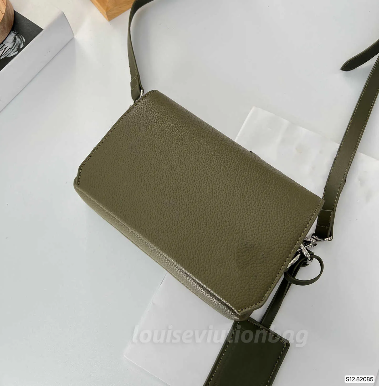 Lv n41696 top