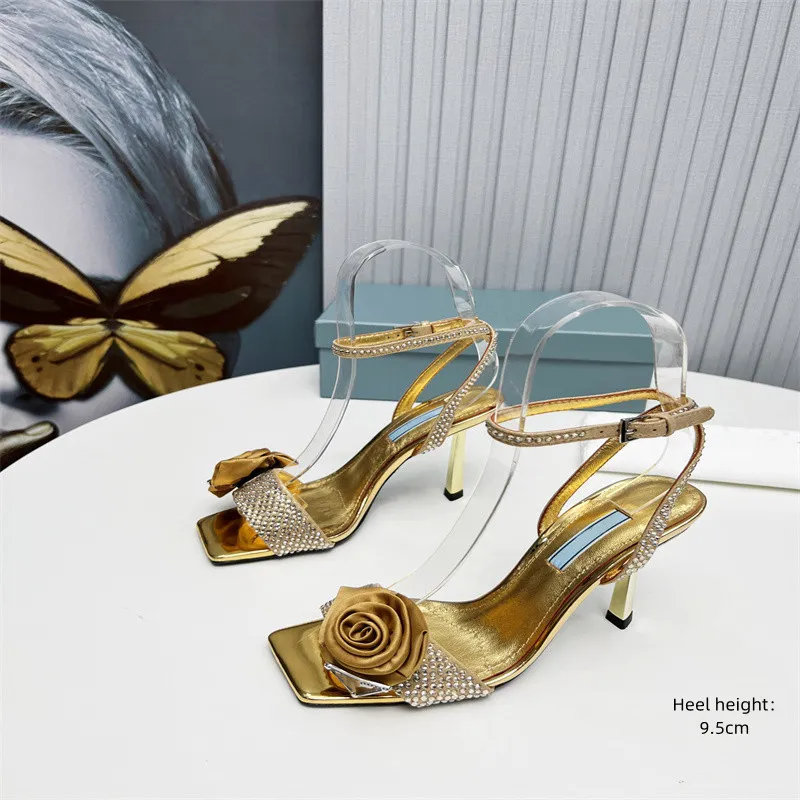 Catwalk golden sandals outlet
