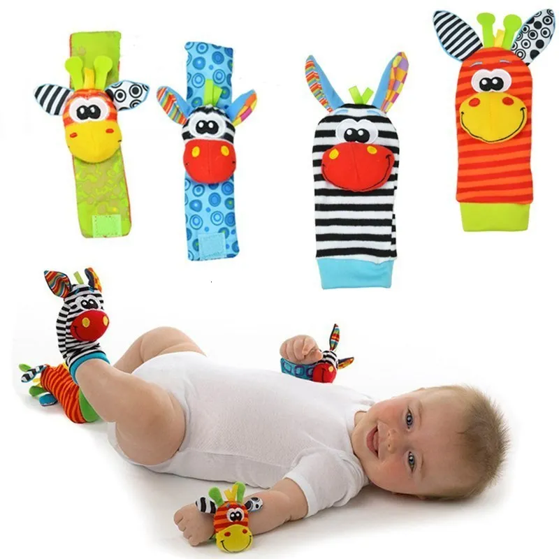 Hochets Mobiles QWZ Bébé Hochet Jouets Mignon Peluches Poignet Pied Finder Chaussettes 024 Mois pour Bébé Garçon Fille né Cadeau 230525