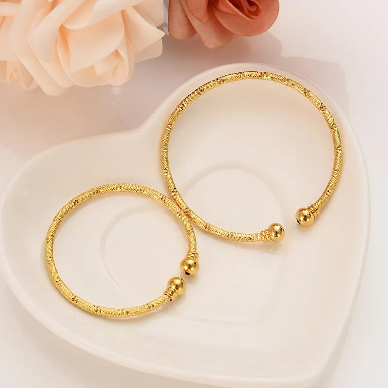 Bangle Small Gold Color Bracelet&Bangles For Mother Baby/Girls/Boy Charm Beads Bracelet Bell/Heart Jewelry Child Party Gifts