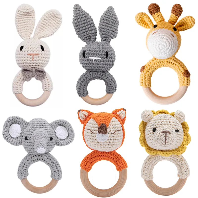Rattles Mobiles 1Pc Baby Rattle Toys Wooden Teether Crochet Pattern Rabbit Lion BearToy born Gift Custom Name 230525