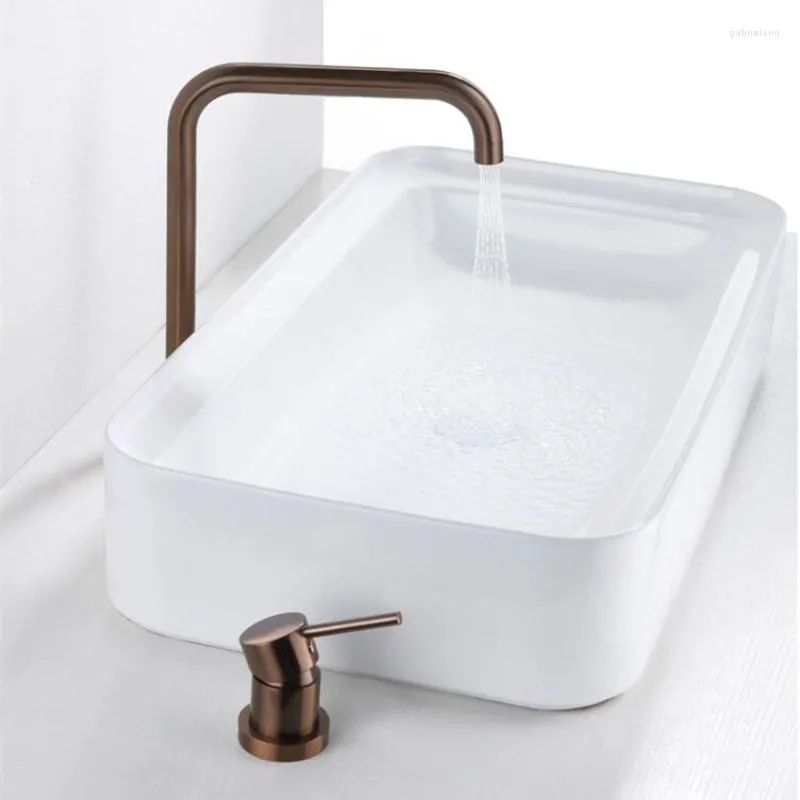 Rubinetti per lavabo da bagno Vidric Ottone e tubo super lungo freddo Spazzola a due fori Rubinetto oro Rubinetto 360 Rotante Diffuso