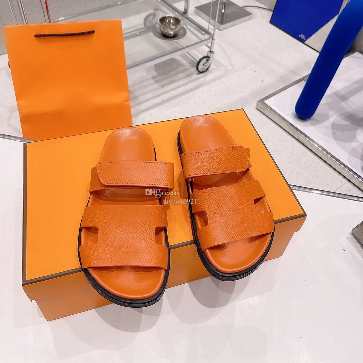 Summer Chypre Mules Sandaler Slides tofflor Top Quality Beach Classic Flat Men and Women's Luxury Designer Leather Factory Factorwear Storlek 35-46