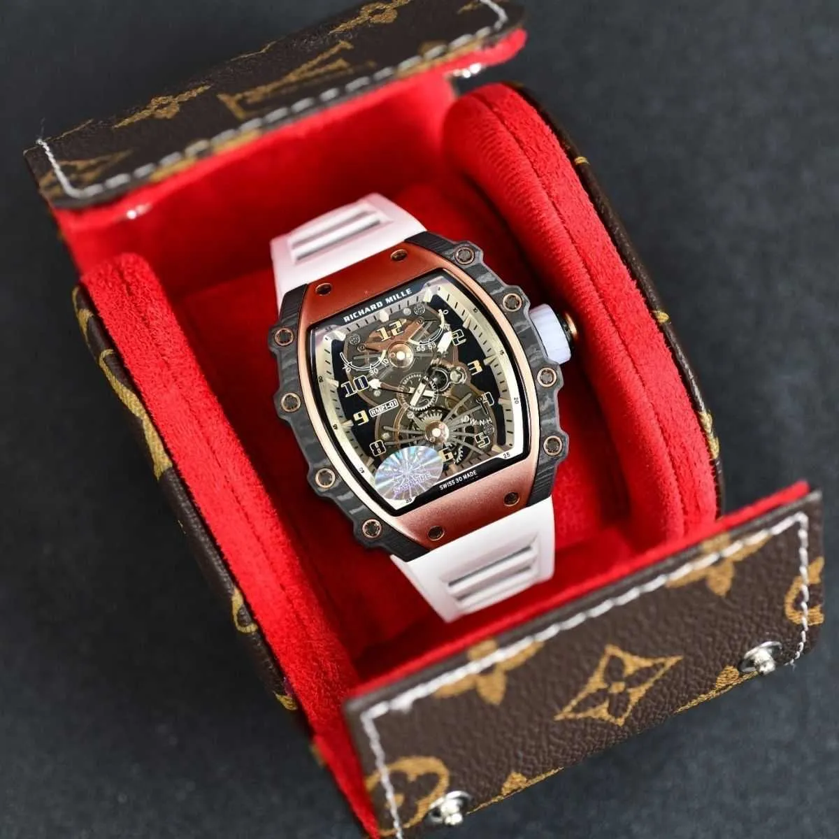 Outlet montre de luxe hot sale
