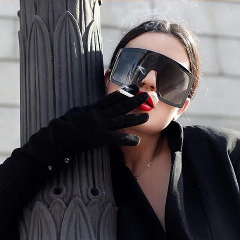 Sunglasses Black Oversized Plastic Women's Luxury Trendy Huge Mask Shaped Sun Glasses Men Bulk Shades Big Frame