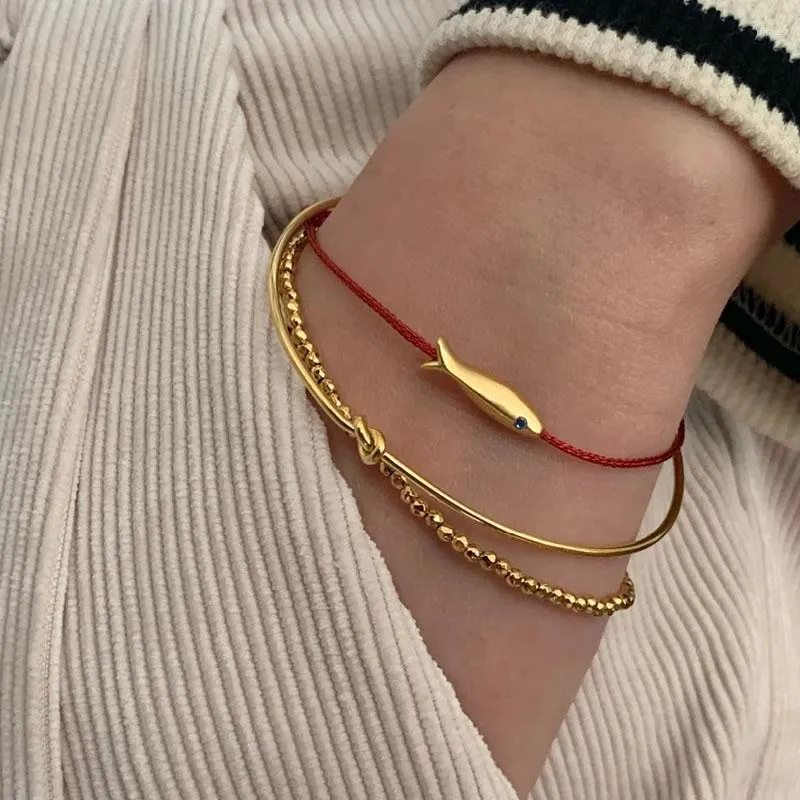 Charm armband röd sträng fiskarmband för kvinnor söt blå justerbar handgjorda smycken minimalistiska etniska