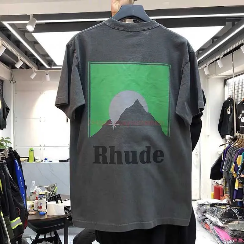 Disenador De Ropa De Moda Camisetas Camiseta 2020 Verano Nuevo Rhude Alfabeto Impreso Usado Suelto Casual Hombres Mujeres Manga Corta Calle Moda Camiseta Pareja Algodon 2025 De 24 08 DHgate