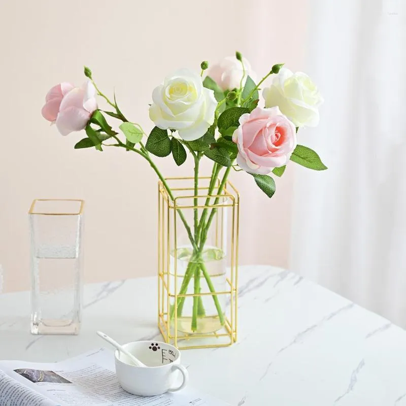 Dekorativa blommor Rose Flower Single Branch Indoor Table Decoration Backdrop Props Valentine Gift Fake Bouquet Home Artifi